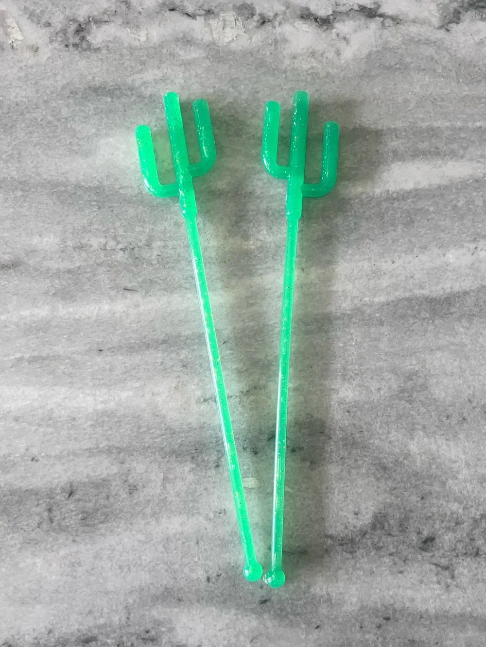 Clear 'Down to Fiesta' Drink Shaker with Pink Shot Cup & Pair of Cactus Stirrers